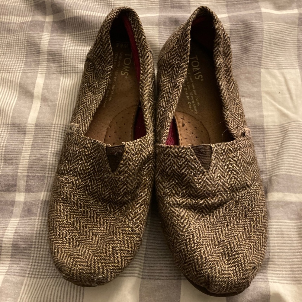 6.5 TOMS classics brown metallic herringbone